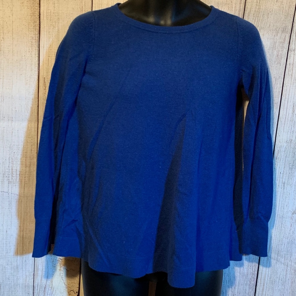 Ann Taylor Long Sleeved Sweater Used-work once